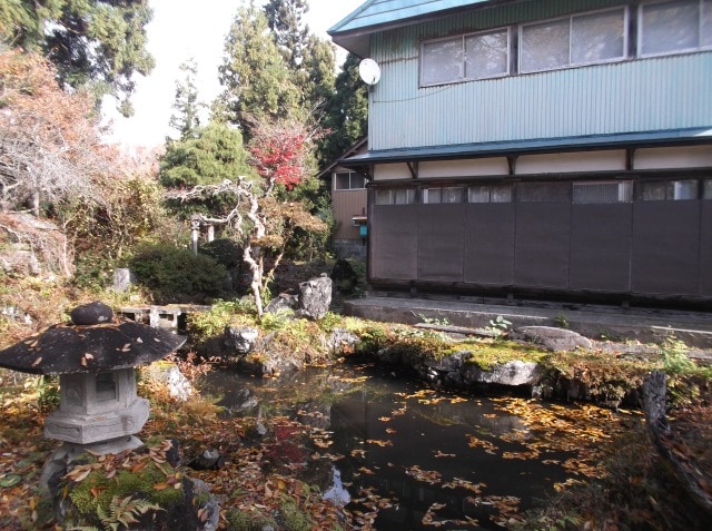 山形県鮭川村の物件の庭3