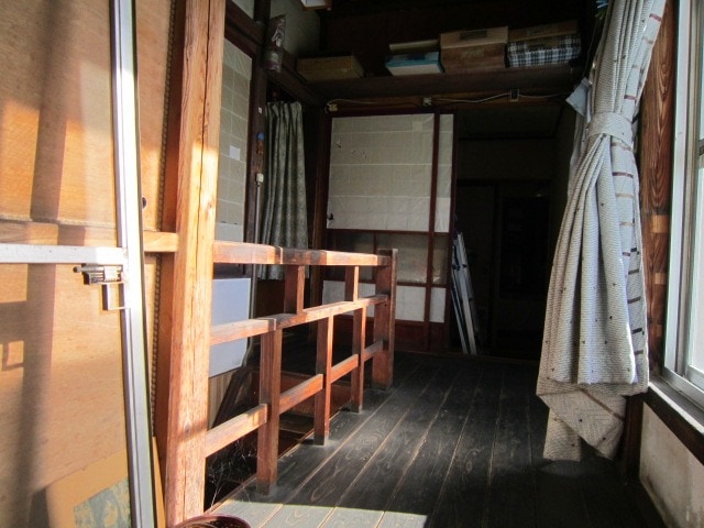 山形県鮭川村の物件の2階廊下