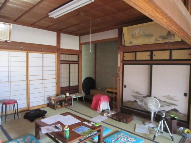 山形県鮭川村の物件の居室2
