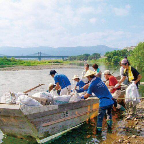 【地方創生SDGs】プラごみゼロ！ 愛する保津川を美しく。芸術祭コラボの人気バッグも誕生【京都府亀岡市】