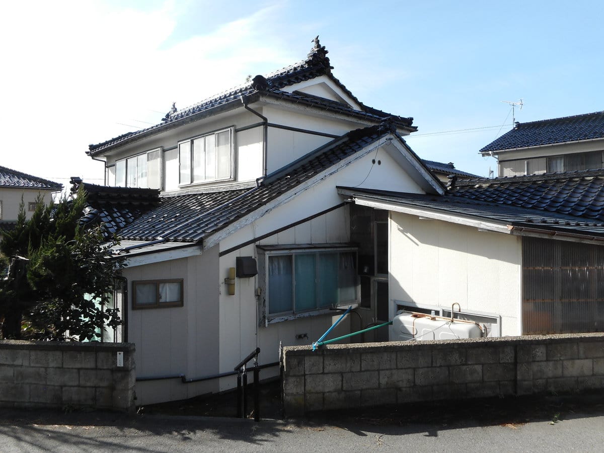 秋田県にかほ市の物件の外観2