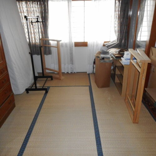 秋田県にかほ市の物件の和室