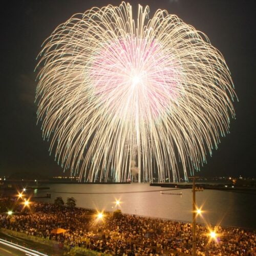 愛知県蒲郡市の一大イベント「蒲郡まつり」