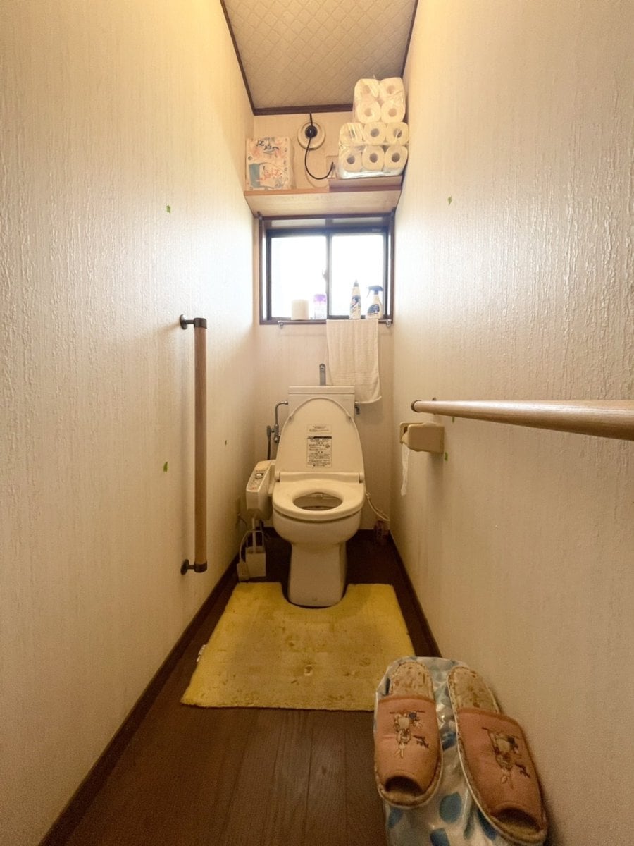 群馬県伊勢崎市の物件のトイレ