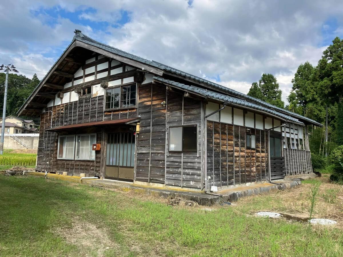 新潟県三条市の移住促進住宅「田屋」。「移住促進住宅」整備の第一弾は、古民家をリノベーション。