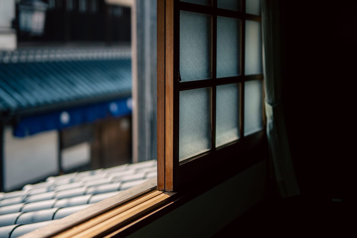 岡山県倉敷市「せとうち古民家お試し住宅」の窓からの眺め