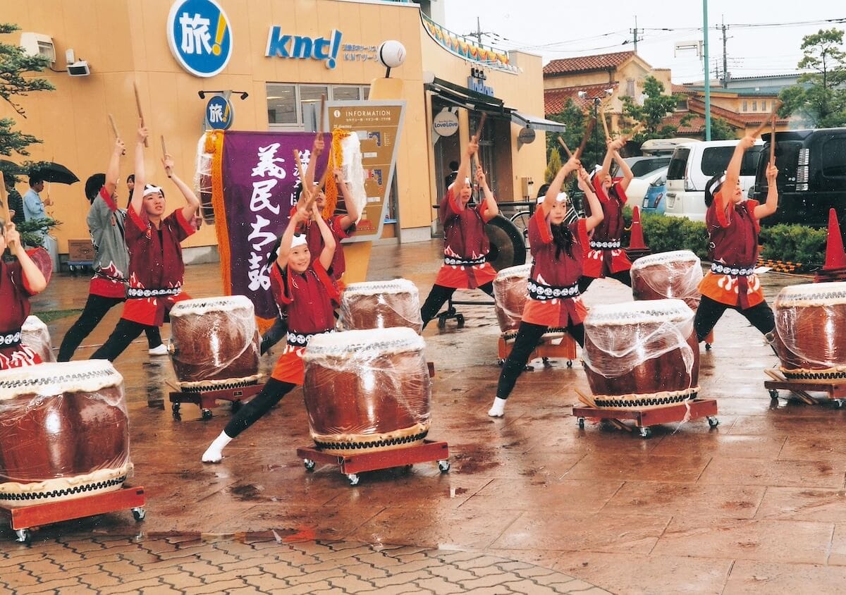 長野県青木村の伝統の義民太鼓