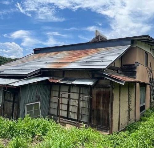 長野県筑北村の物件の外観横から