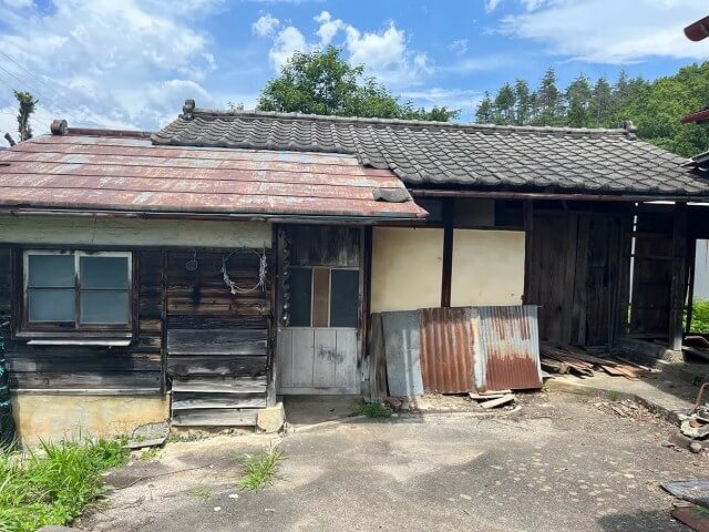 長野県筑北村の物件の納屋