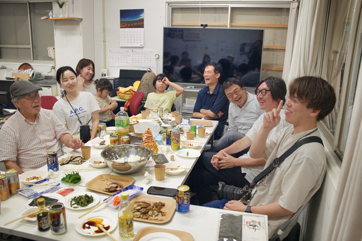 岡山県倉敷市「せとうち古民家お試し住宅」体験プログラムの様子。先輩移住者と交流
