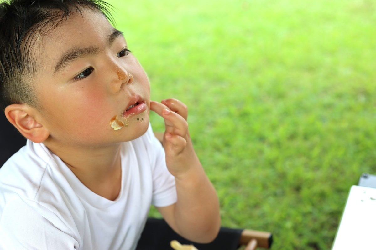 キャンプの日程が長いとその分洗濯までに時間が経ってしまい、ソースのシミが落ちにくくなってしまうのも悩みだったそうです。