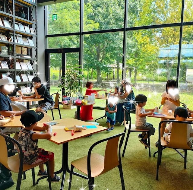 「北海道江別市蔦屋書店さんにて子育てサロン。おもしろ工作と本読みをしました」
