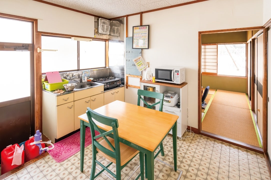 長野県須坂市の移住体験施設「移住体験ハウス」キッチン