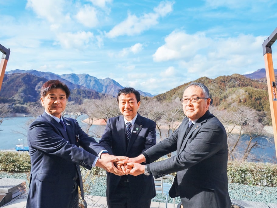 2023年1月に土佐町、本山町、香川県高松市の各首長が一堂に会し、これからの水源域と利水域の連携のあり方について話し合った「流域連携協議会」の様子。