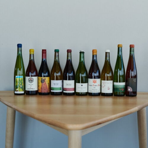 東川PERICANは毎日日替わりで30〜50種類ほどの北海道のワインをグラスで用意。