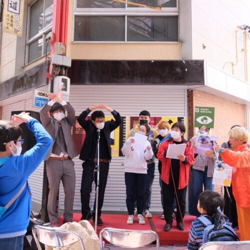 三重県住みます芸人・オレンジ田中さんがプロデュースする「和プリン」を広めるために実施した「みんなの和プリンイベント」。