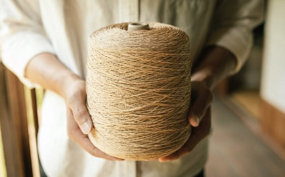 熊本県小国町の木材の繊維を原料とした「木糸」