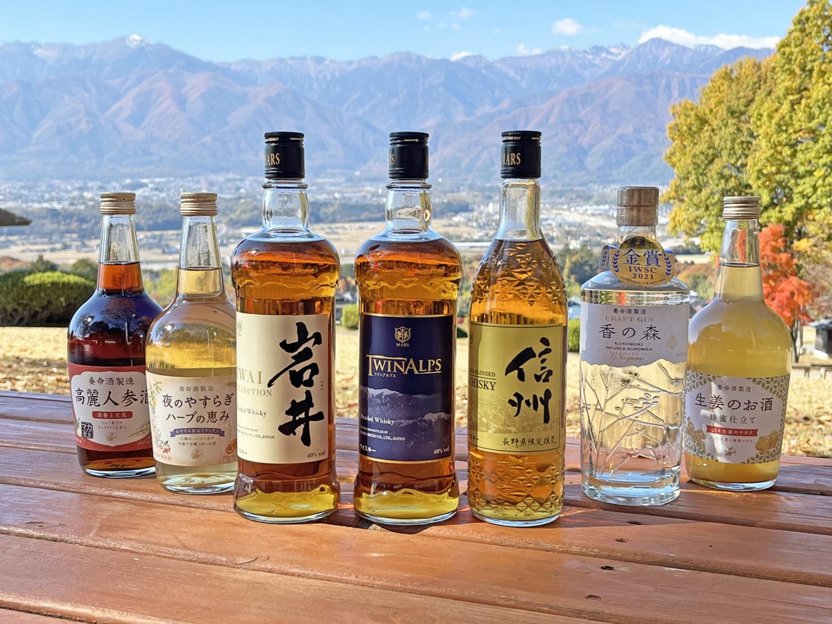 長野県駒ケ根市ではアルプスの雄大な山々の雪解け水を使用して、ウイスキー、クラフトジン、地ビールなど様々な美酒がつくられています。