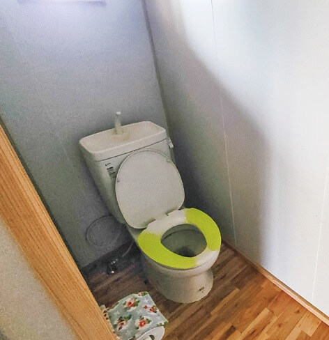 鹿児島県伊仙町の物件のトイレは浄化槽を設置して、水洗にリフォーム済み。
