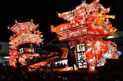 富山県小矢部市で６月7日・8日に開催される「津沢夜高あんどん祭り」。