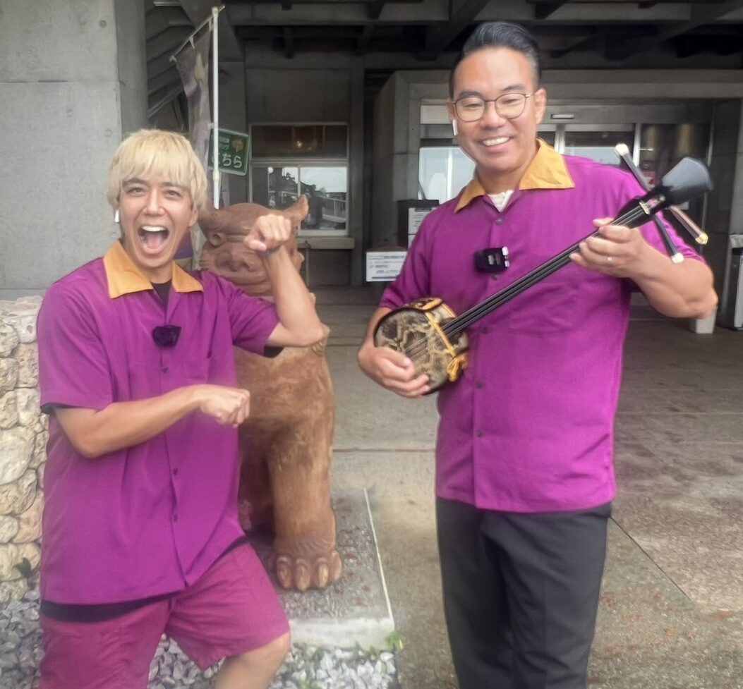 沖縄県住みます芸人のオリオンリーグ。左_剛くん、右_玉代勢 直