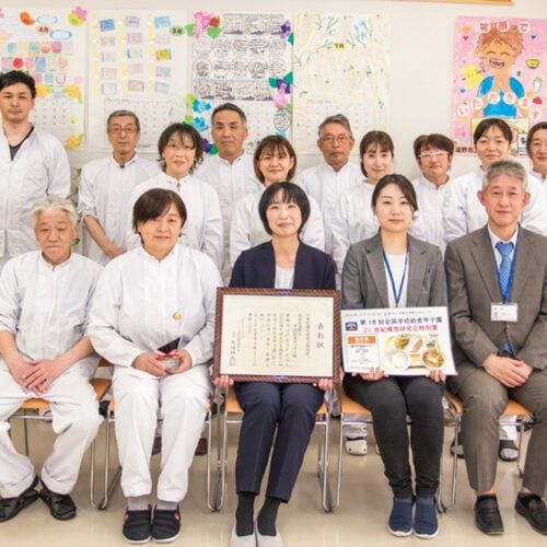 遠野市学校給食センターの皆さん