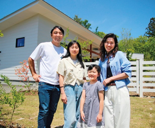 長野県南箕輪村に移住した有時さん家族