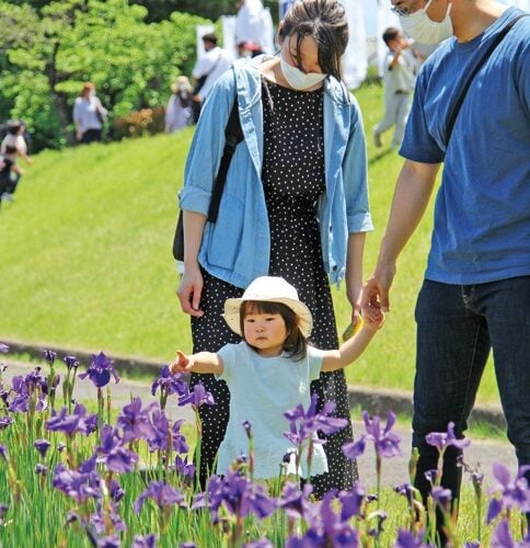 山梨県南アルプス市は、子どもと遊べる場所が多く、移住者も多い