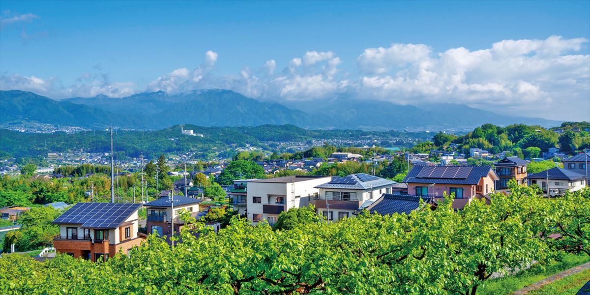 長野県飯田市の山間の集落にある民泊「萬龍」