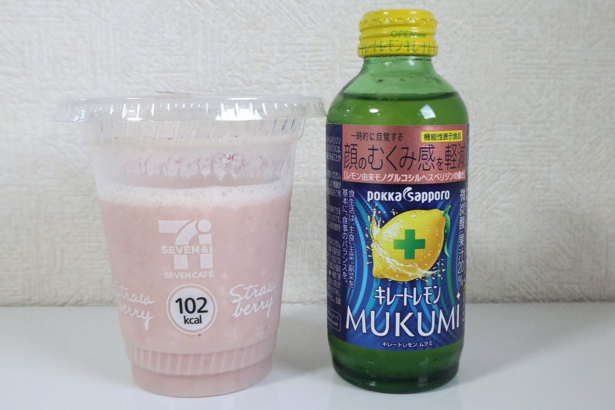 「いちごバナナソイスムージー」＋「キレートレモンMUKUMI」