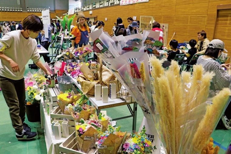 熊本県上天草市の「上天草花まつり」。花卉の産地として有名な上天草市で秋におこなわれています