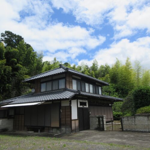 北関東エリア人気第一位の茨城県常陸太田市で素敵なスローライフ！｜補修不要！敷地内で家庭菜園とタケノコ収穫ができる農地・山林付き物件！