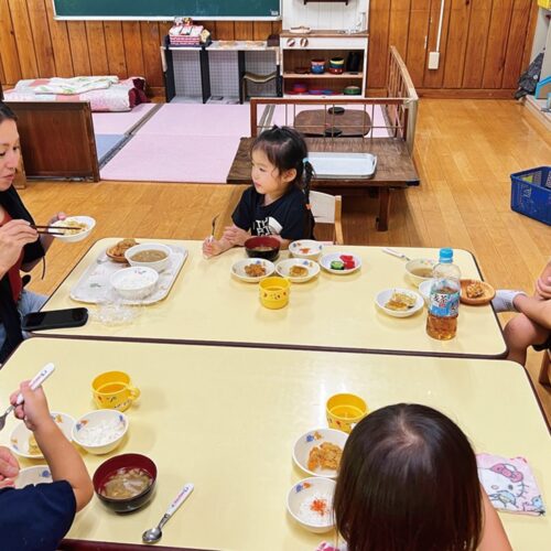 「えみの森」では、ゆり1食400円で大人も給食に参加可能／秋田県由利本荘市