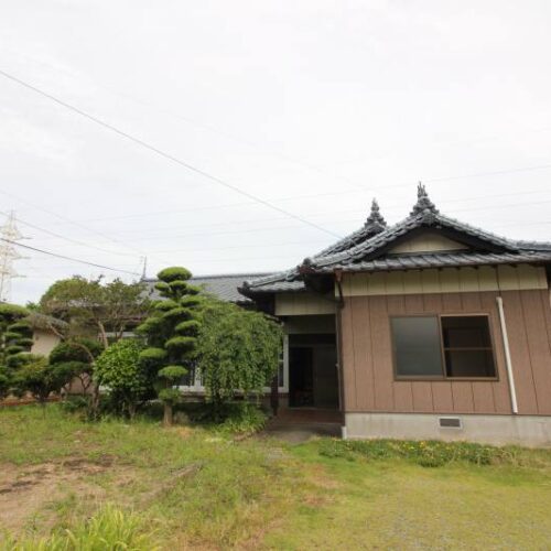 日本の夕日100選の地に建つ平屋｜ショッピングモールまで約7分の便利な立地が魅力的！熊本県宇土市で広々とした庭と充実した暮らしを【子育て世代応援】