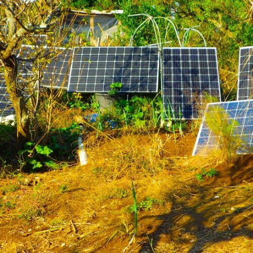 4人家族で月の電気代が3万5千円という話を耳にした。うちは東電11月請求分が850円だった。