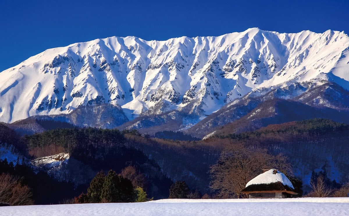 雪の覆われた中国地方最高峰の大山