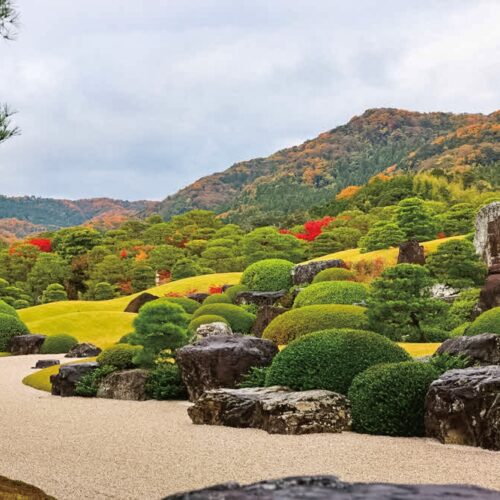 島根県の足立美術館は、アメリカの日本庭園専門誌の日本庭園ランキングで21年連続1位