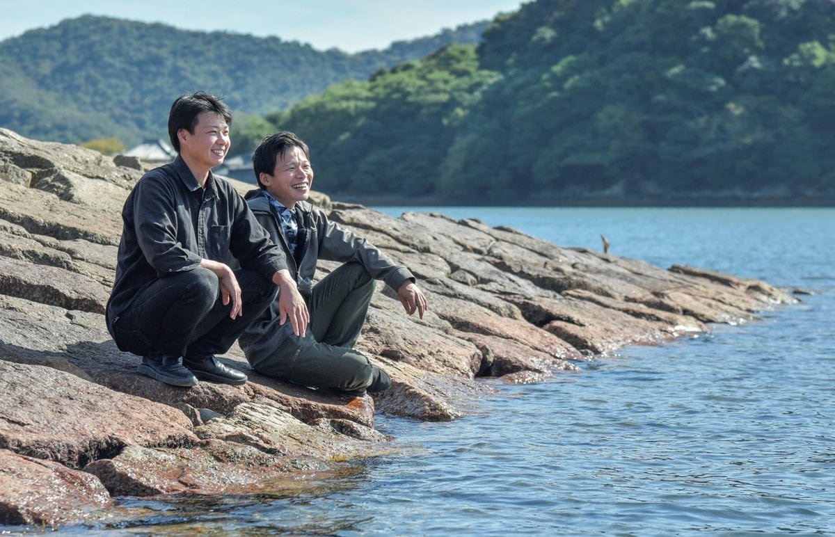 兵庫県赤穂市の坂越（さこし）の海にて。気軽に釣りや海水浴へ行けるのも赤穂の魅力