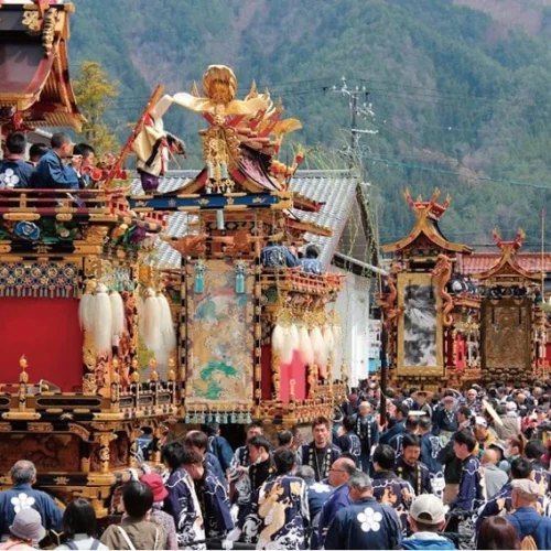 岐阜県飛騨市で行われる気多若宮神社の例祭「古川祭」