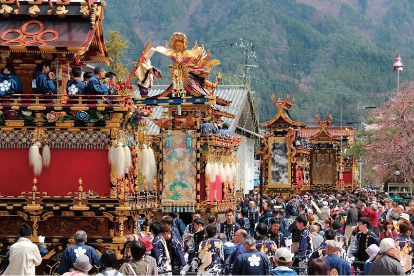 岐阜県飛騨市で行われる気多若宮神社の例祭「古川祭」