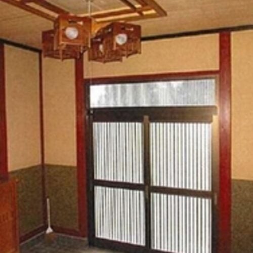 富山県南砺市にある物件の玄関。昔懐かしい趣。