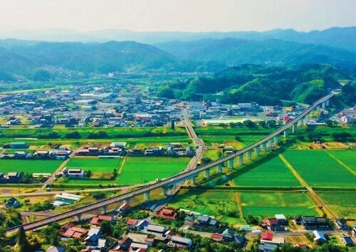 島根県雲南市は、ヤマタノオロチ伝説など出雲神話の舞台としておなじみ。美しい風景が広がる