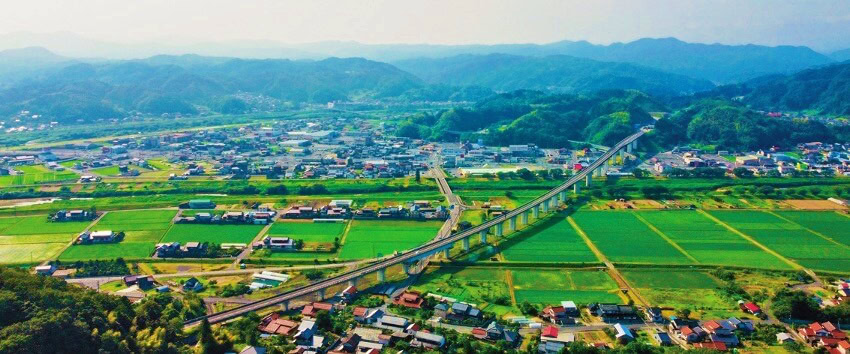 島根県雲南市は、ヤマタノオロチ伝説など出雲神話の舞台としておなじみ。美しい風景が広がる