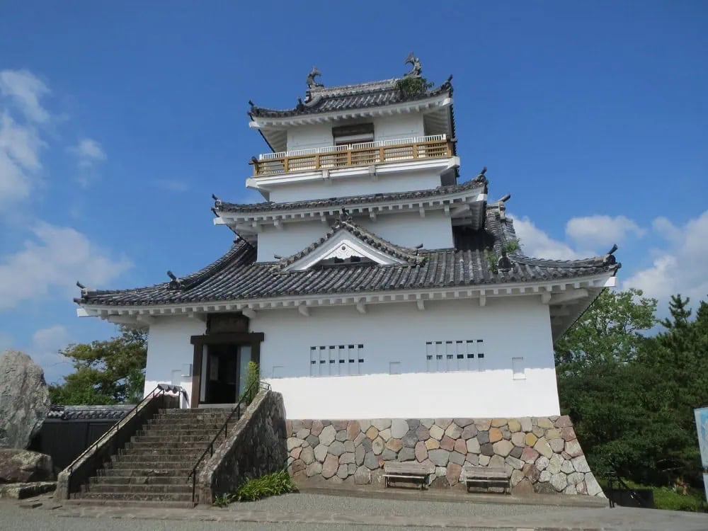 大分県杵築市の杵築城。市のシンボルとなっている。