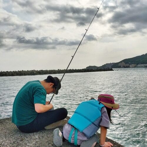 「釣りに出かけたり、虫捕りをしたり。海も山もある和歌山市では、娘が自然のなかで五感を使いながら思いきり遊ぶことができています。移住して一番よかったと感じている点です」