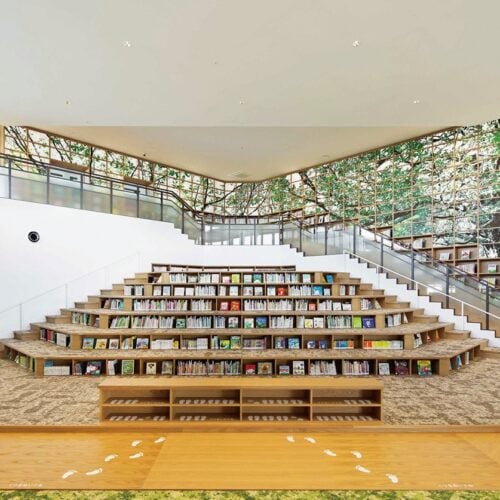 和歌山市民図書館／和歌山県和歌山市