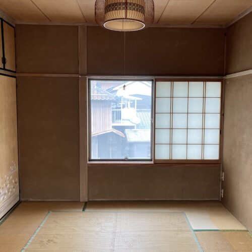 山口県萩市の物件の2階和室。寝室としても使えそう。