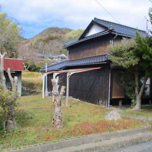 岡山県備前市の物件の裏庭