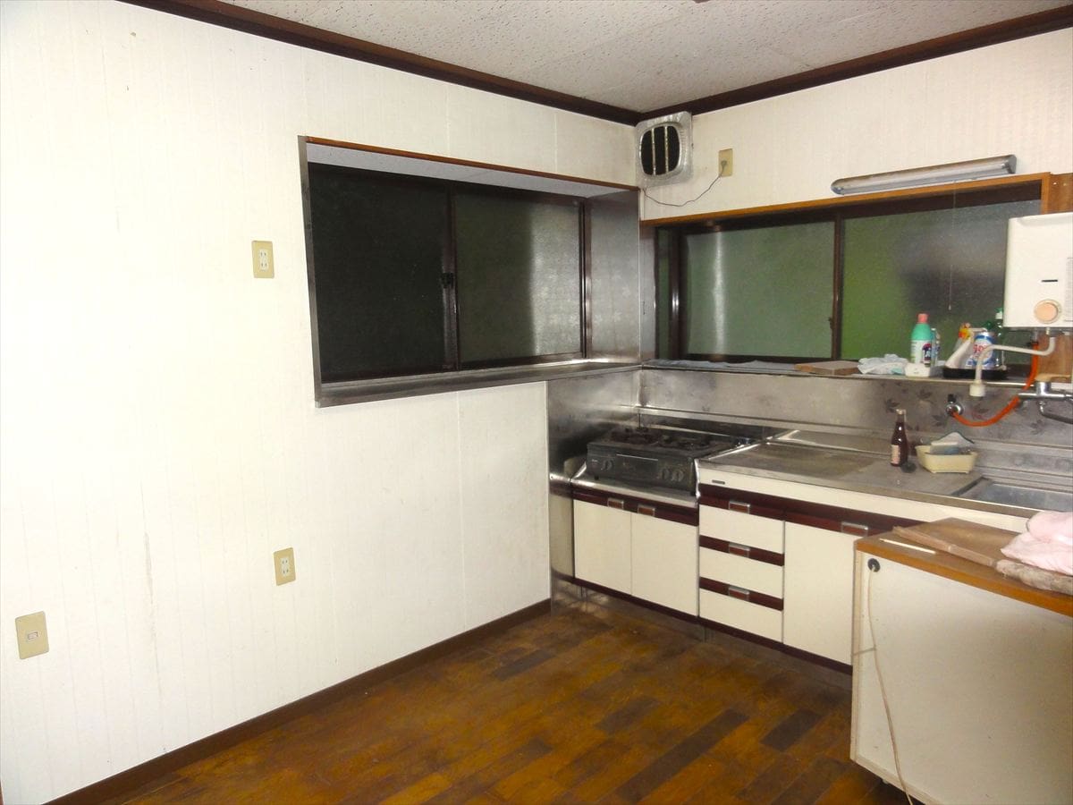 山口県山陽小野田市の物件のキッチン。