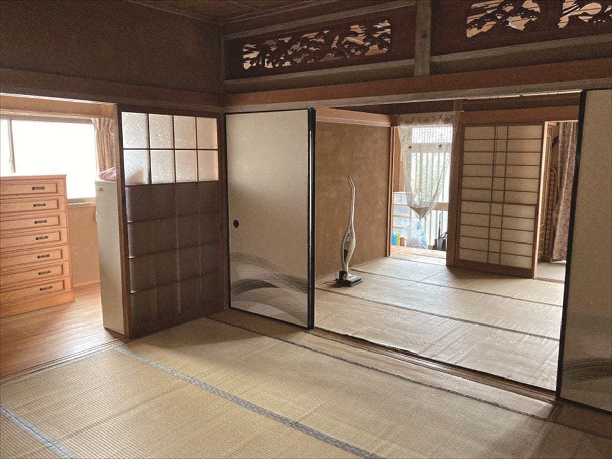 山口県萩市の物件の和室。襖を開けれて広々と使うのもおすすめ。